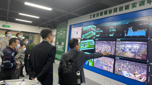 探讨最前沿智能化技术，欢迎潮州市工信局、联通公司一行莅临不朽情缘智能！